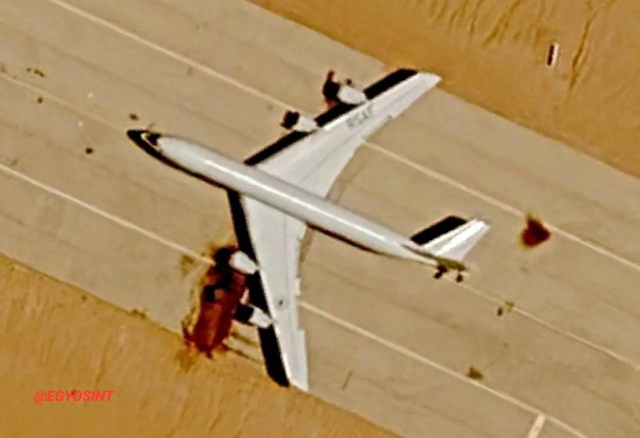 Испорченный самолет-заправщик KE-3A ВВС Саудовской Аравии в ходе ударов Ирана по авиабазе им. принца Султана в марте 2026 года
