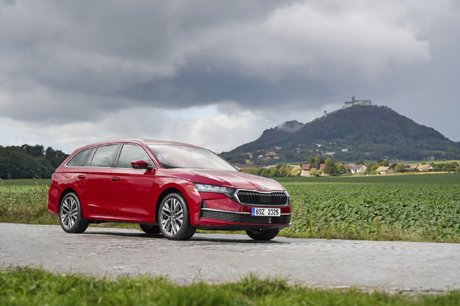 Skoda Octavia с гибридным двигателем